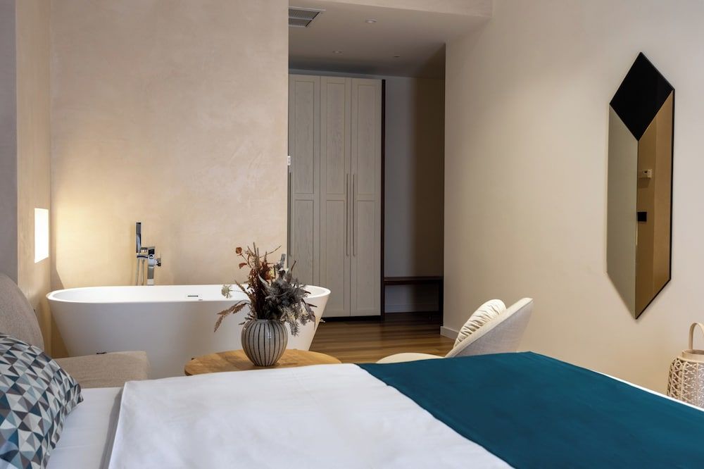Golden City Boutique Hotel Tirana 1