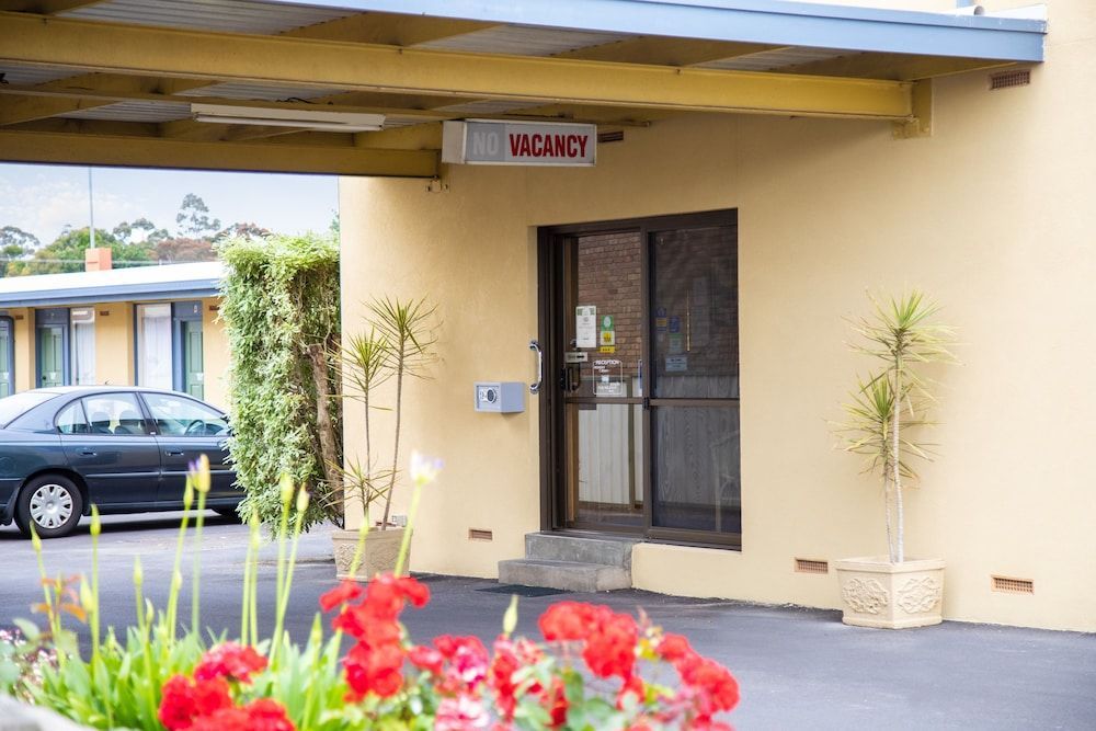 Mid City Motel 1