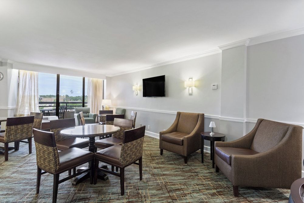 Crowne Plaza EXECUTIVE CENTER BATON ROUGE by IHG 1