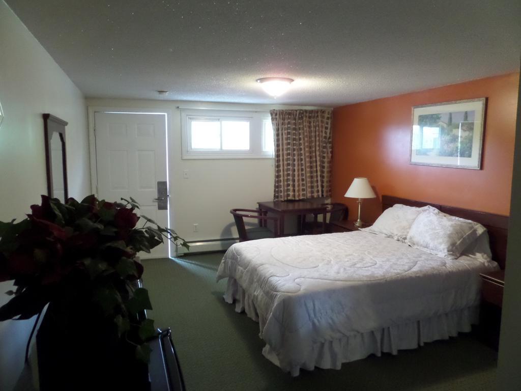 The Inn of Dayville 2