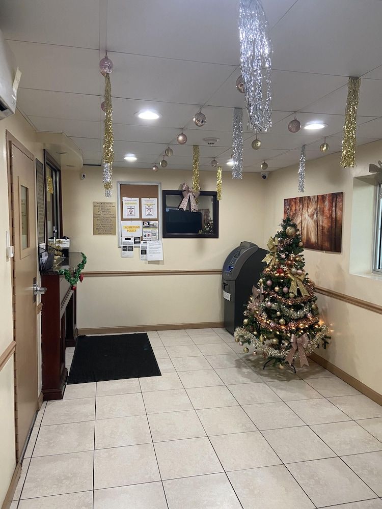 Circle Motor Lodge 2