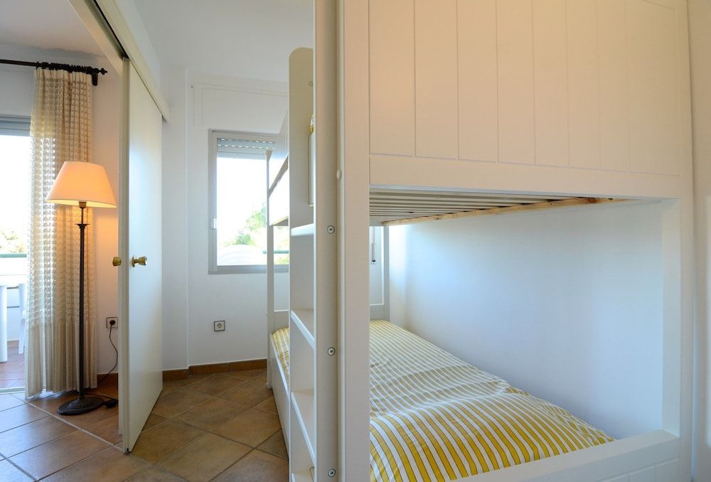 Apartment near town with 2 rooms 2