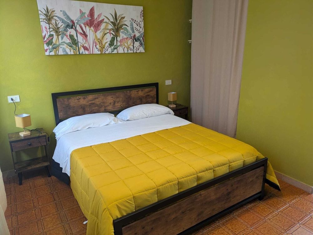 Corte Meneghina-short stays 2