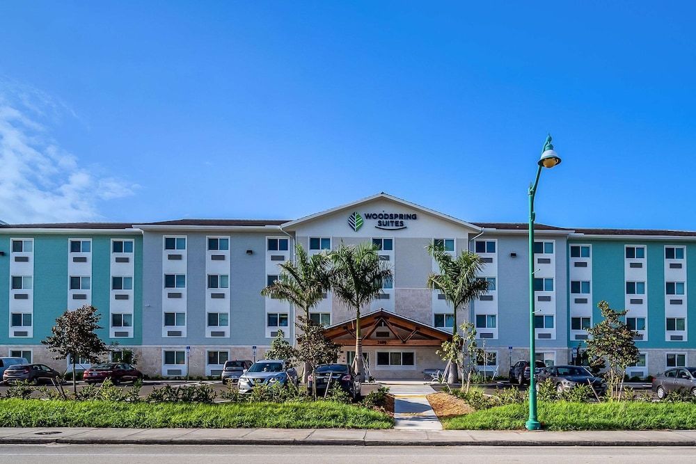 WoodSpring Suites Naples West 1