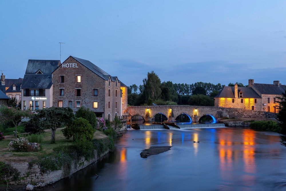 Best Western Le Moulin de Ducey 1