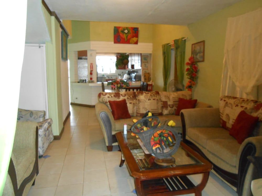 JO J'S Hostel 2