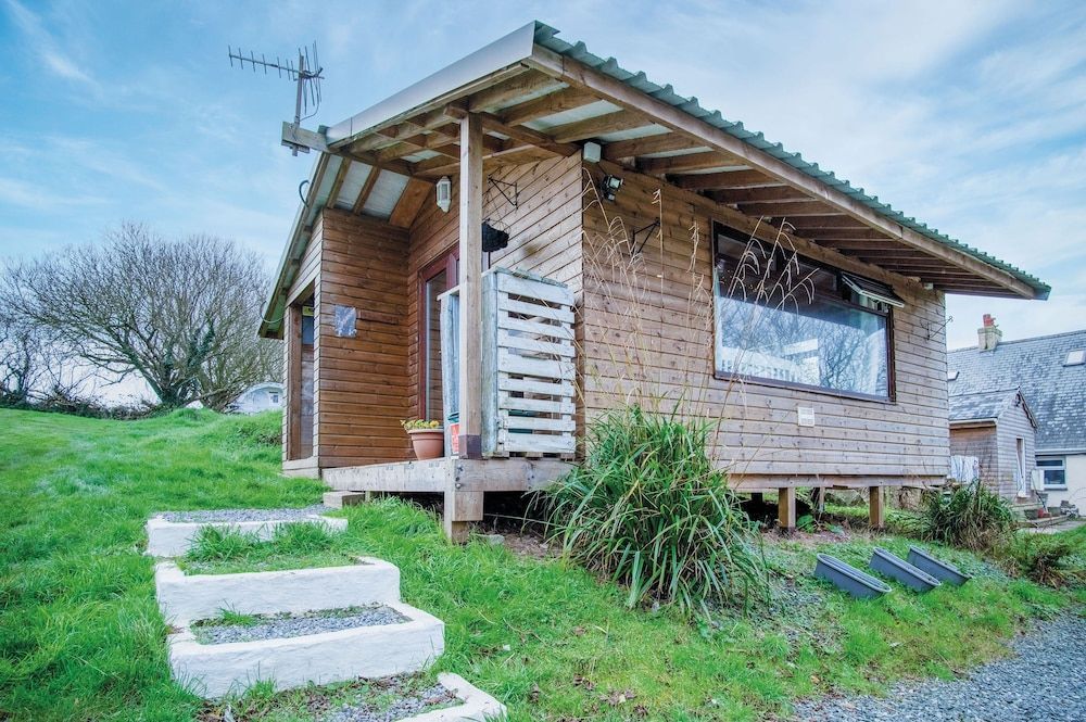 The Hygge Hut - 1 Bed - Freshwest Beach Retreat 1