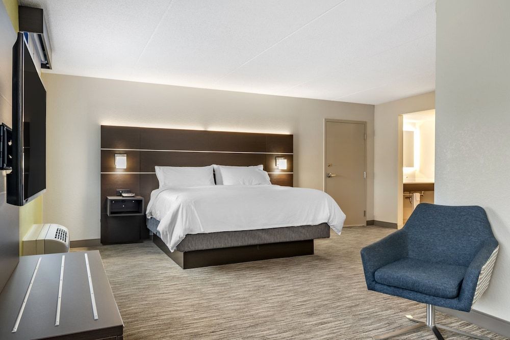 Holiday Inn Express JONESTOWN - FT. INDIANTOWN GAP by IHG 2