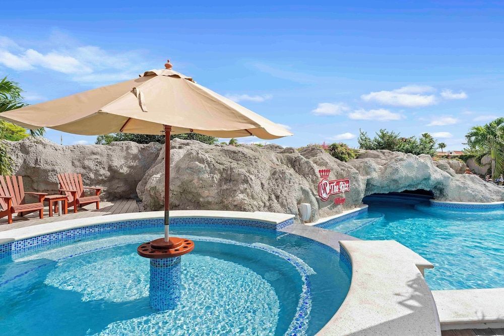 The Ritz Hostel 1