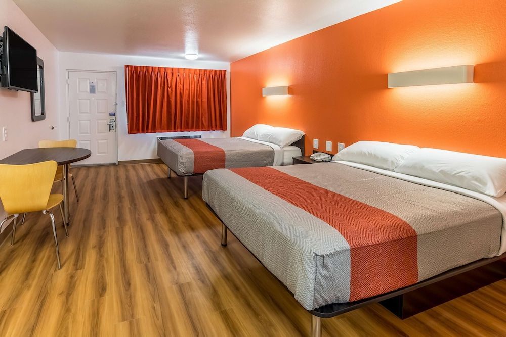 Motel 6-Arlington, TX - UTA 1