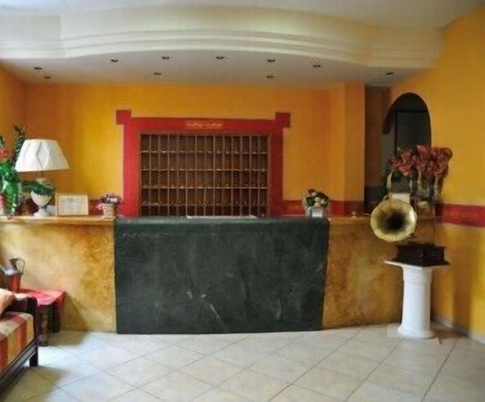 Hotel Innocenti 2