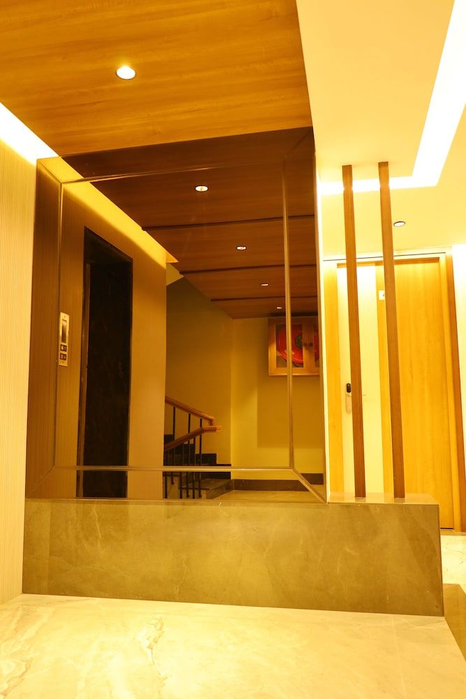 Hotel Surguru 2