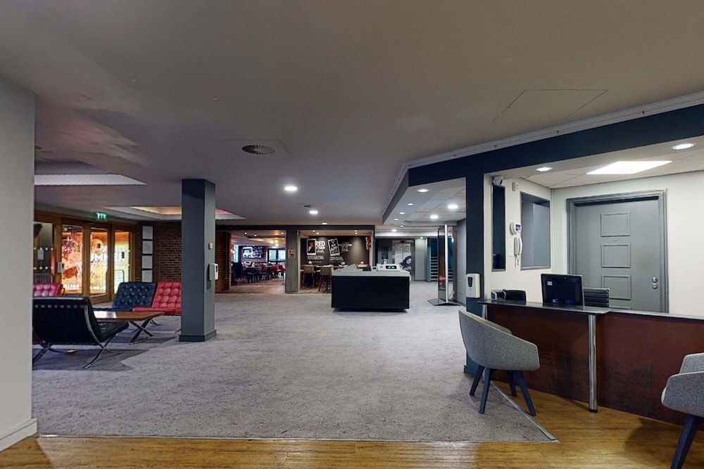Village Hotel Bournemouth 2