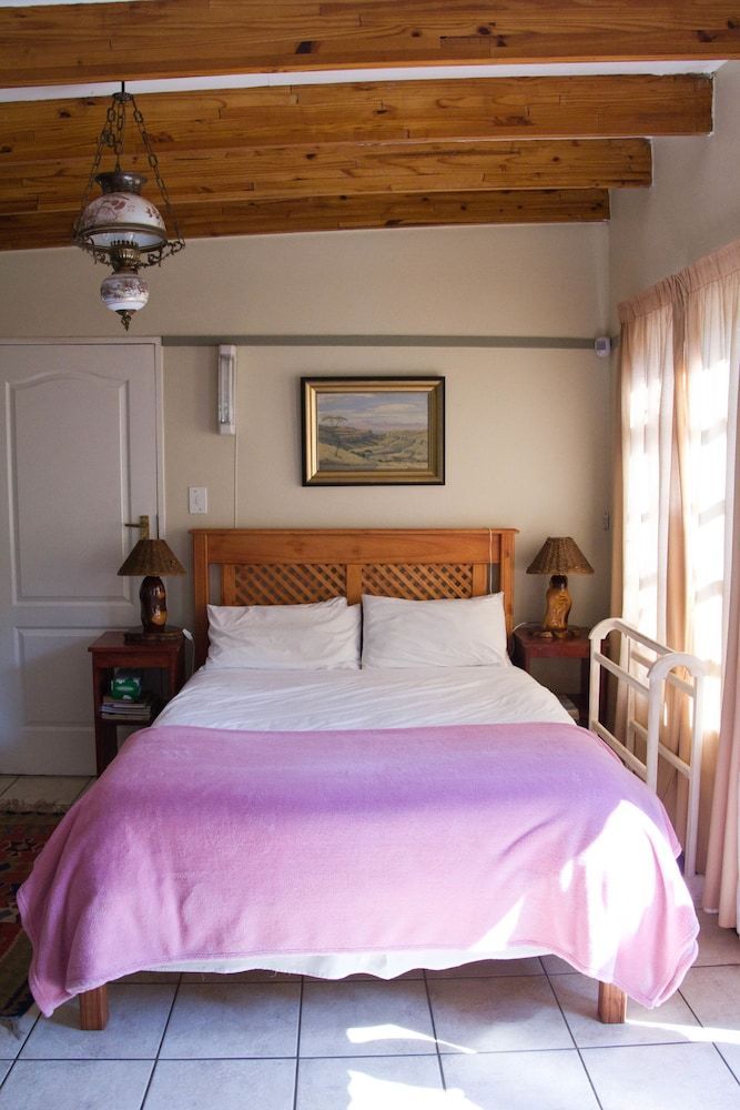 Petal Faire Cottage 2