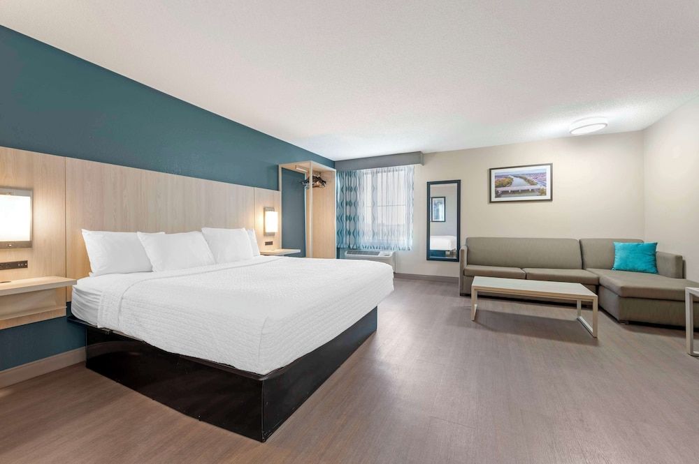 Best Western Plus Lafayette Hotel University Area 1