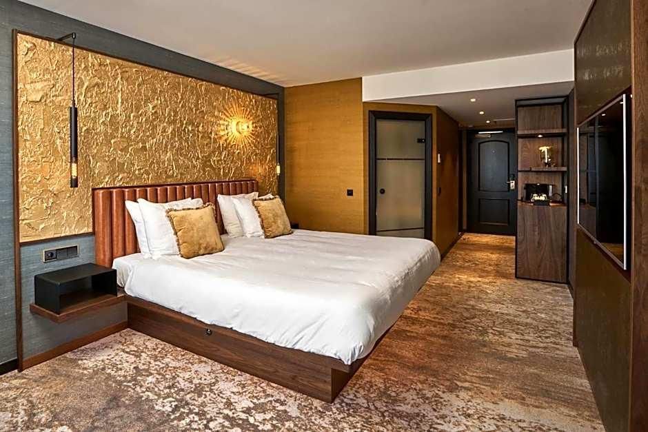 Alexander Hotel 2