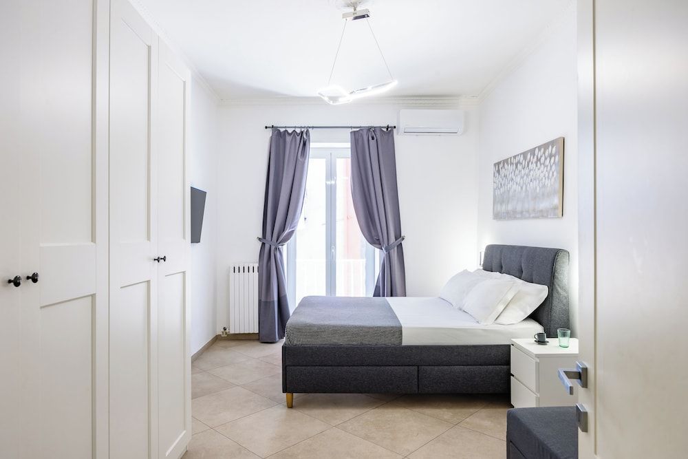 Chiaia Boutique Flat by Napoliapartments 1