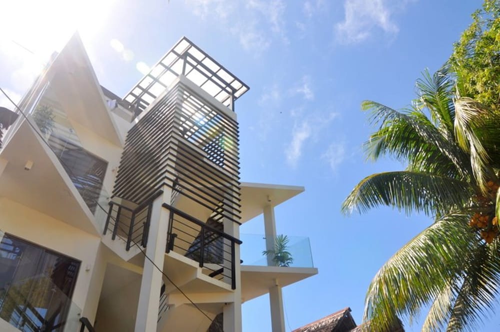 Boracay White Coral Hotel 1