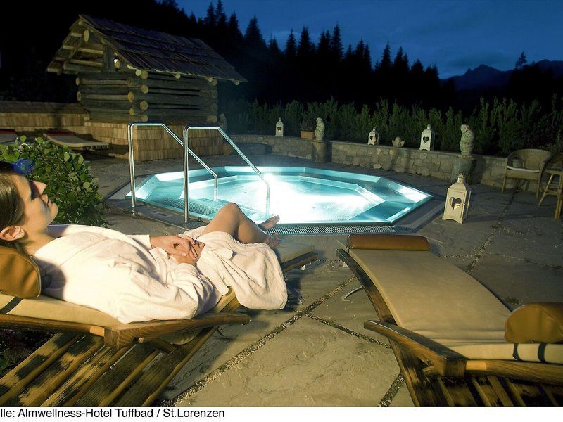 Almwellness-Resort Tuffbad 2