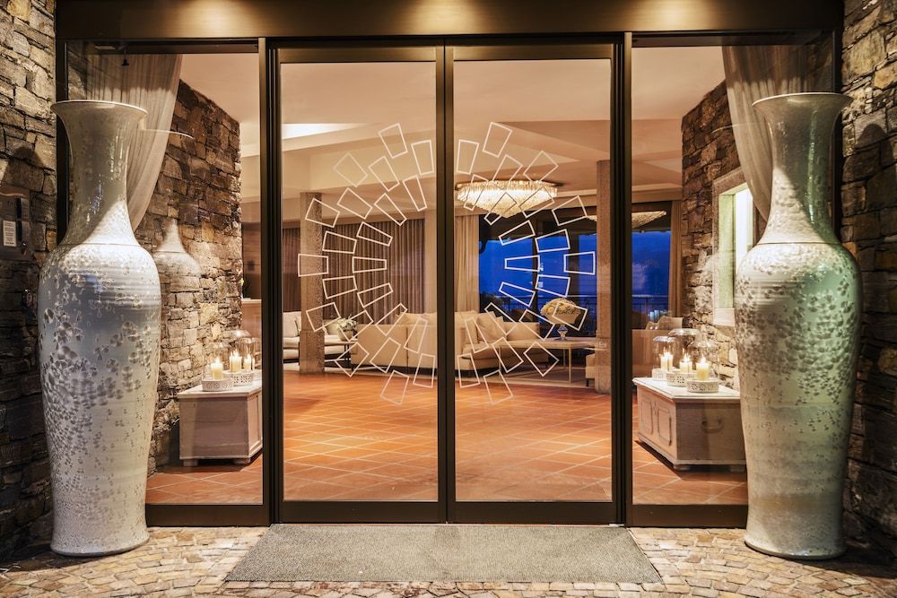 Villa Orselina – Small Luxury Hotels 2