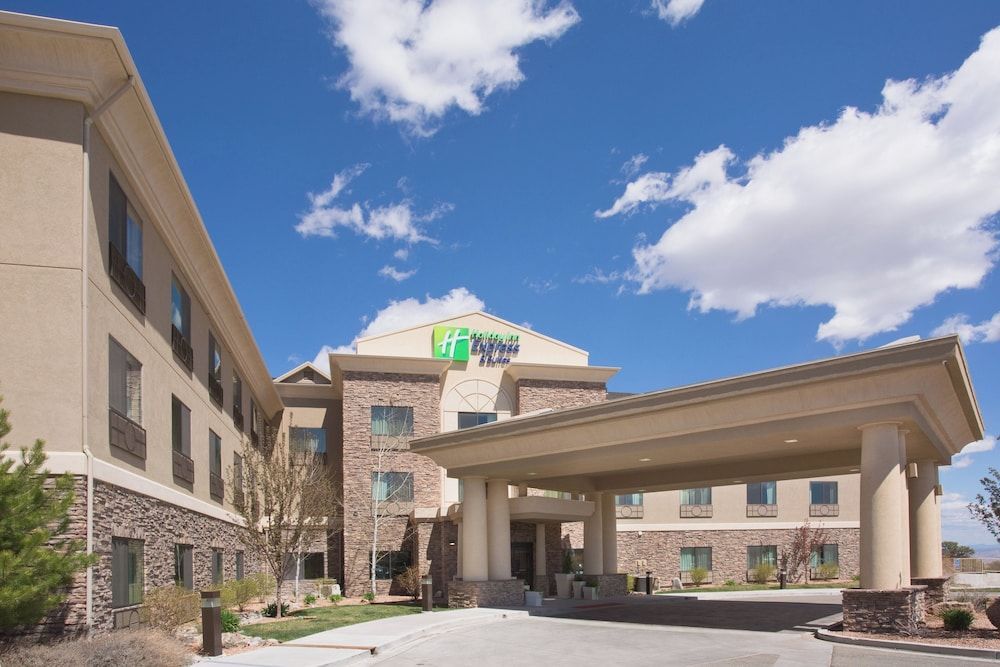 Holiday Inn Express & Suites LOS ALAMOS ENTRADA PARK by IHG 1