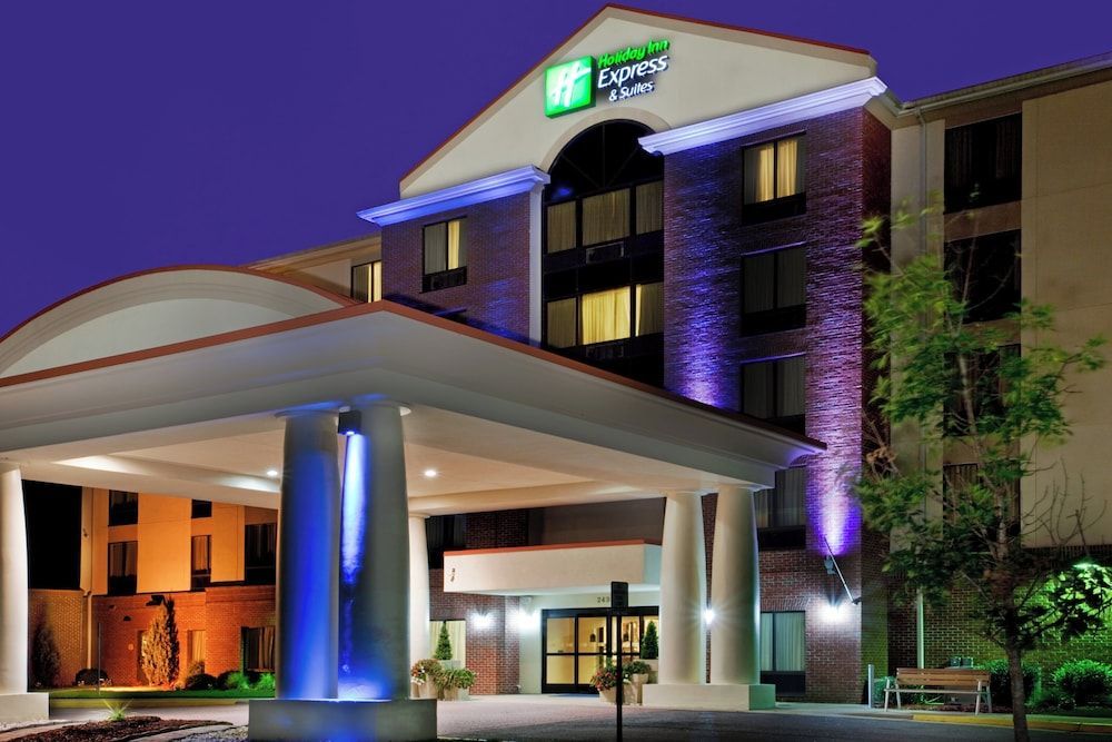 Holiday Inn Express & Suites CHESAPEAKE by IHG 1
