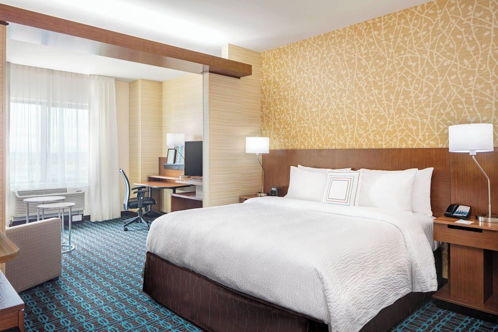 Fairfield Inn & Suites by Marriott North Bergen 1