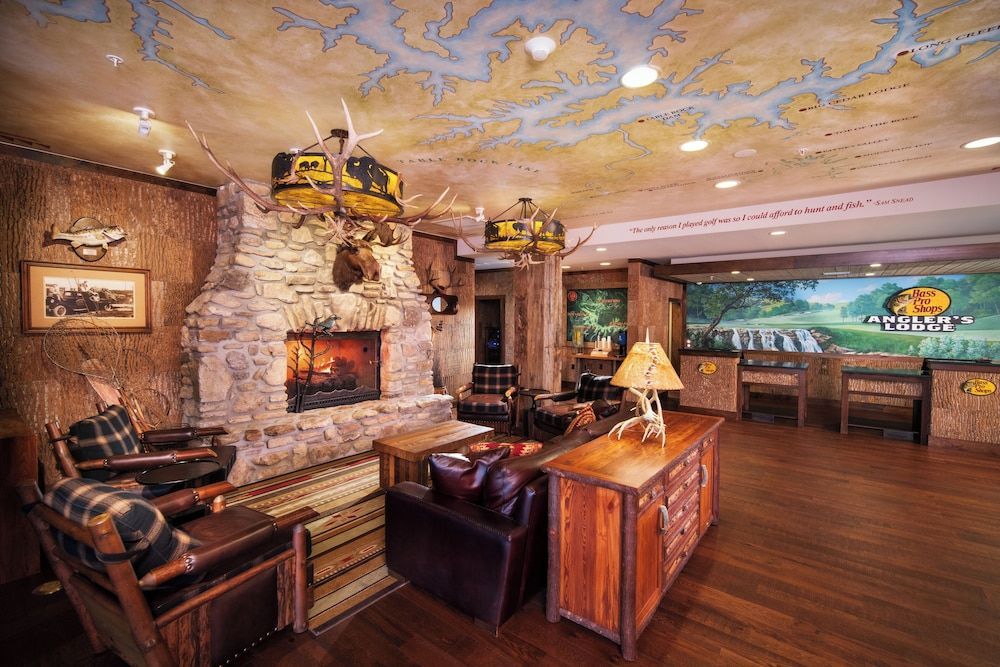 Angler's Lodge Hollister 2