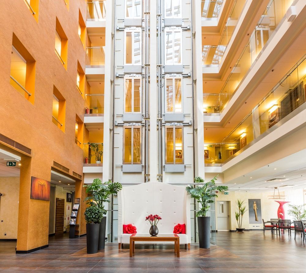 Avalon Hotel & Conferences 2