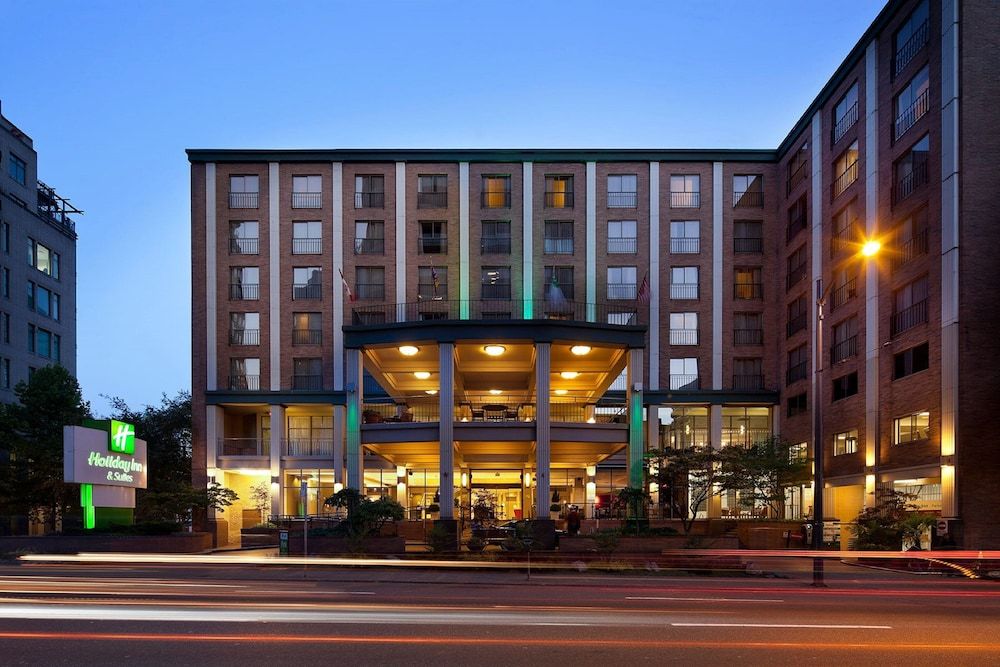 Holiday Inn & Suites VANCOUVER DOWNTOWN by IHG 1