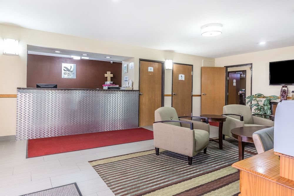 Quality Inn Mount Vernon, IL 2