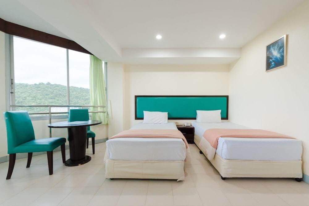 Nice Beach Hotel 2