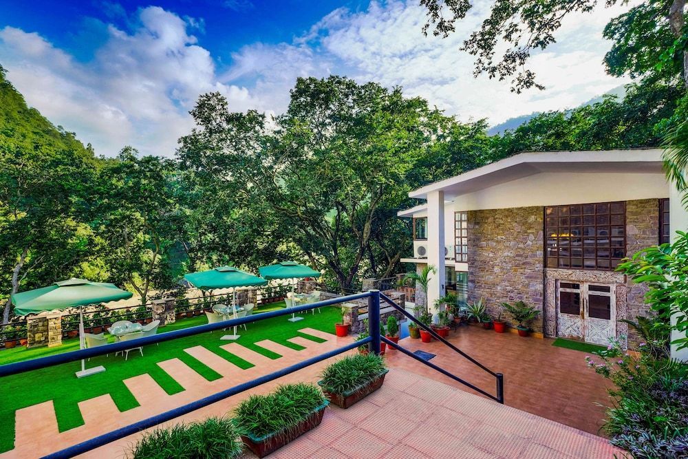 Summit By The Ganges Beach Resort & Spa 1