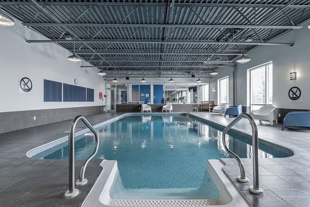 Holiday Inn Express & Suites SAINT - HYACINTHE by IHG 1