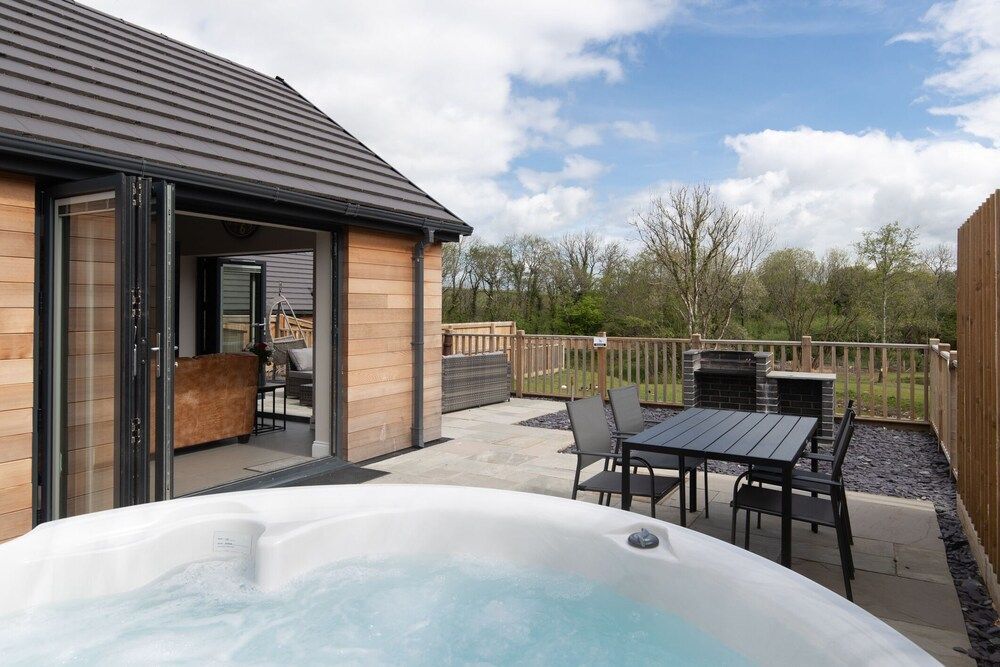 Cedar Cottage 1