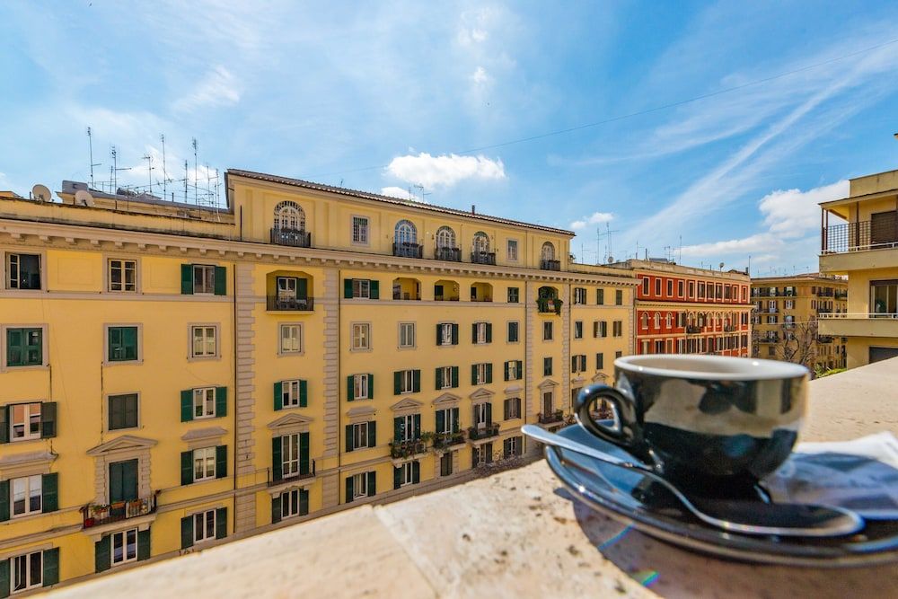 Un Attimo A Roma B&B 1