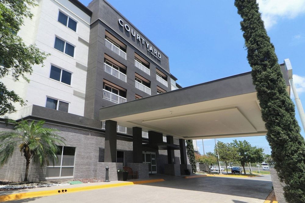 Courtyard Monterrey Airport 2