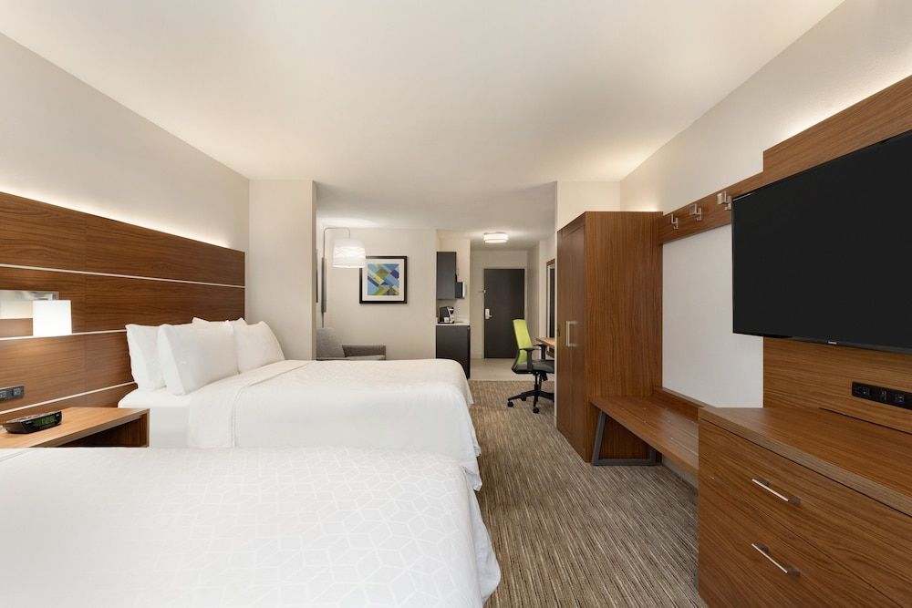 Holiday Inn Express & Suites OPELIKA AUBURN by IHG 2