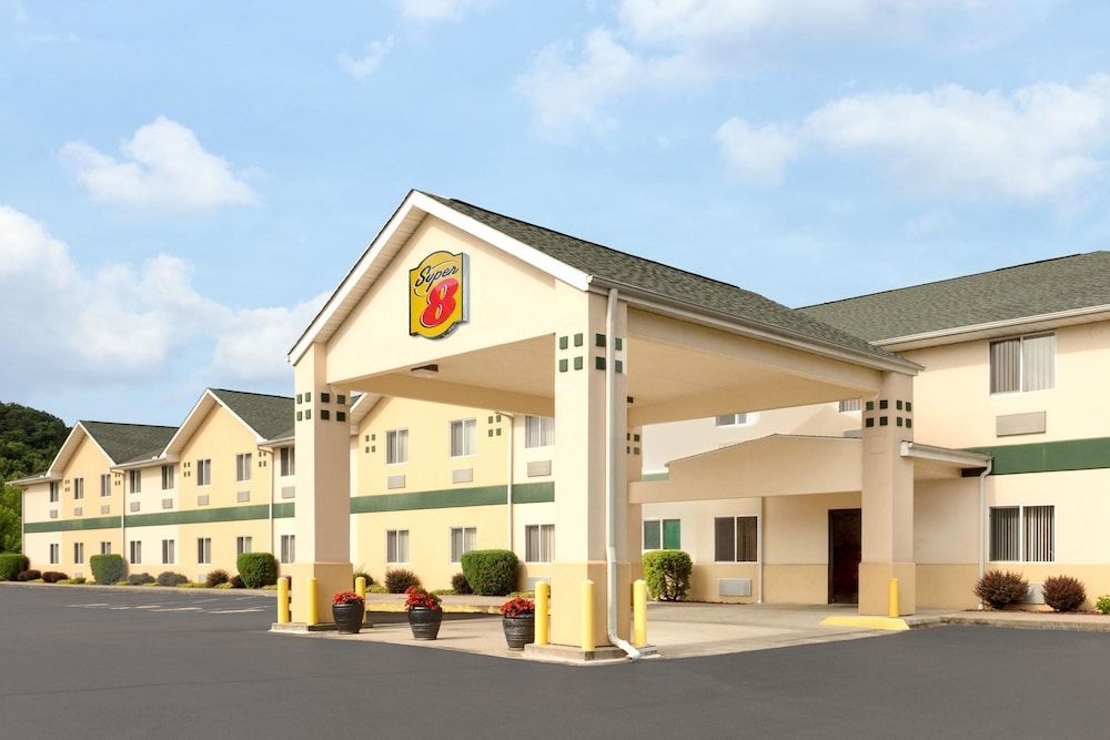 Super 8 by Wyndham Athens 1