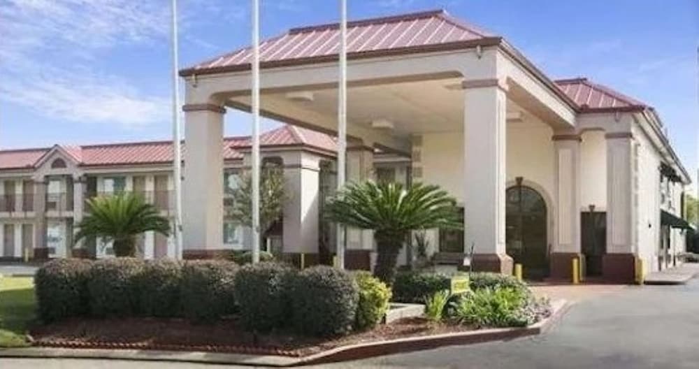 Staywell Suites 1
