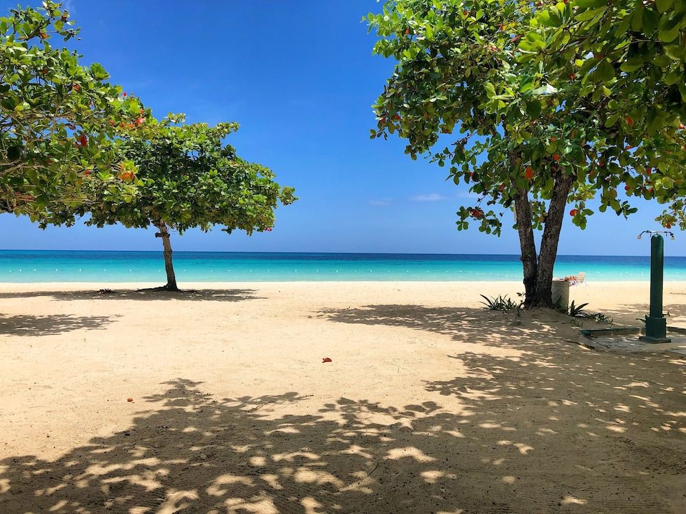 Negril Beach Club 1