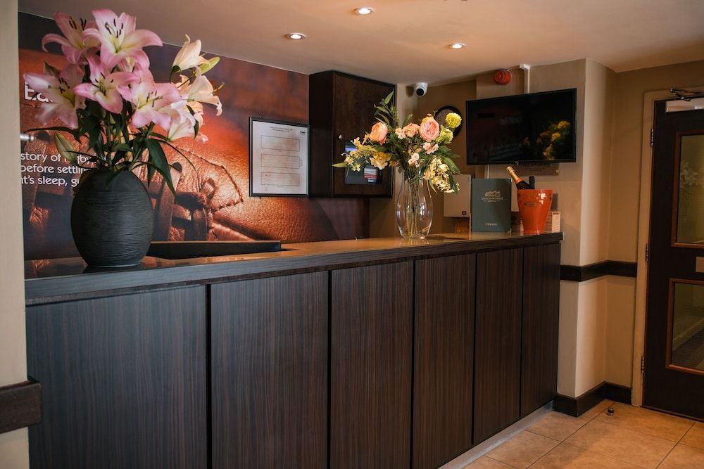 The Coach & Horses Hotel 2