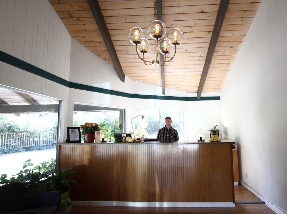 The Occidental Lodge 2