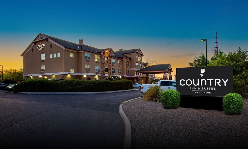 Country Inn & Suites by Radisson, Tucson City Center AZ 1