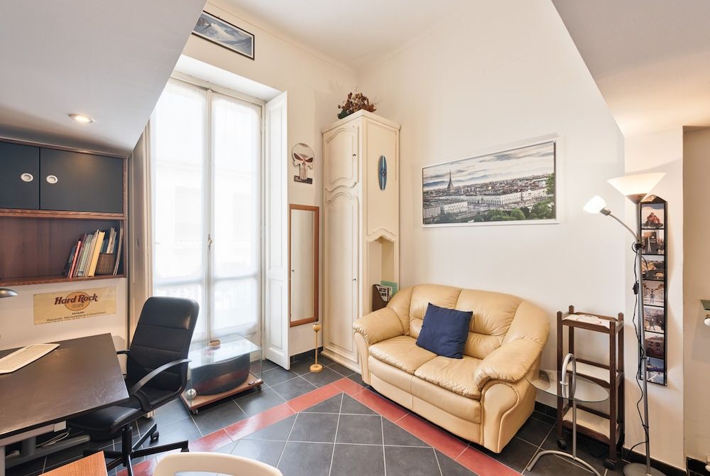 GuestHost - Mole Antonelliana Lovely Loft 1