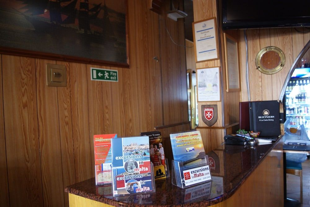Buccaneers Boutique Guest House 2