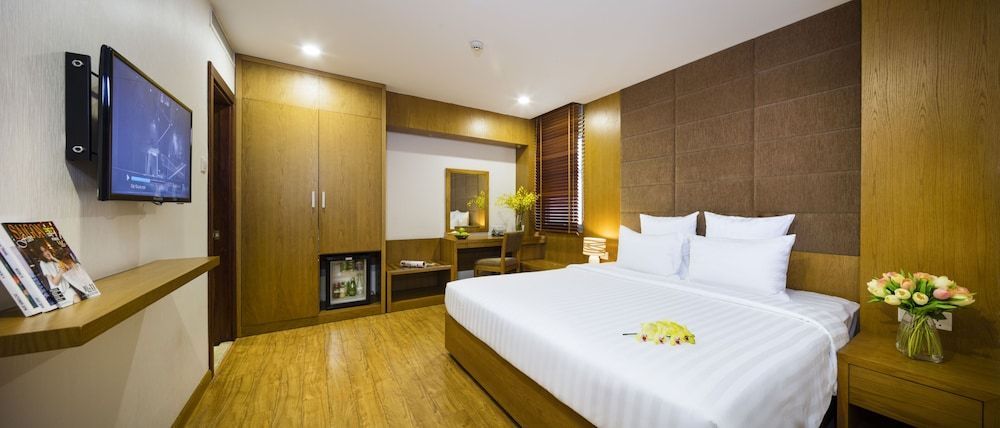 Paradise Saigon Boutique Hotel & Spa 1