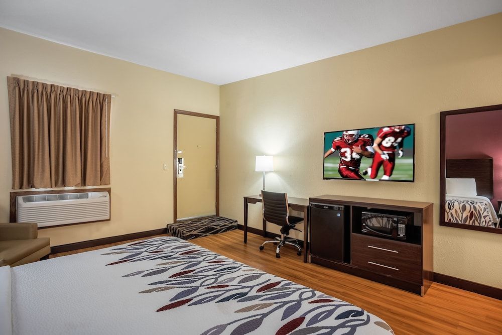 Red Roof Inn Des Moines 1