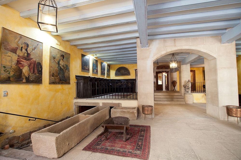 Lo Palauet de la Muralla 2