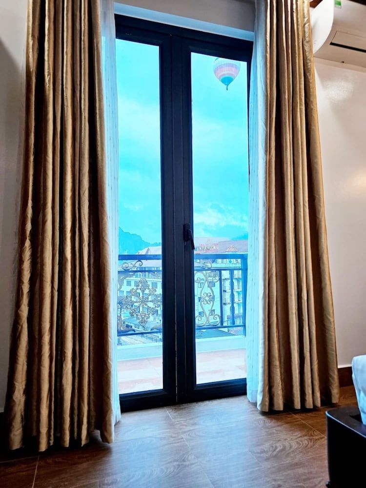 Sky hotel 2